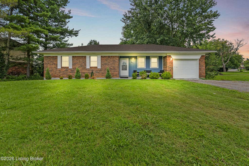 Photo of 2911 Liberty St, Radcliff, KY 40160 (MLS # 1726367)