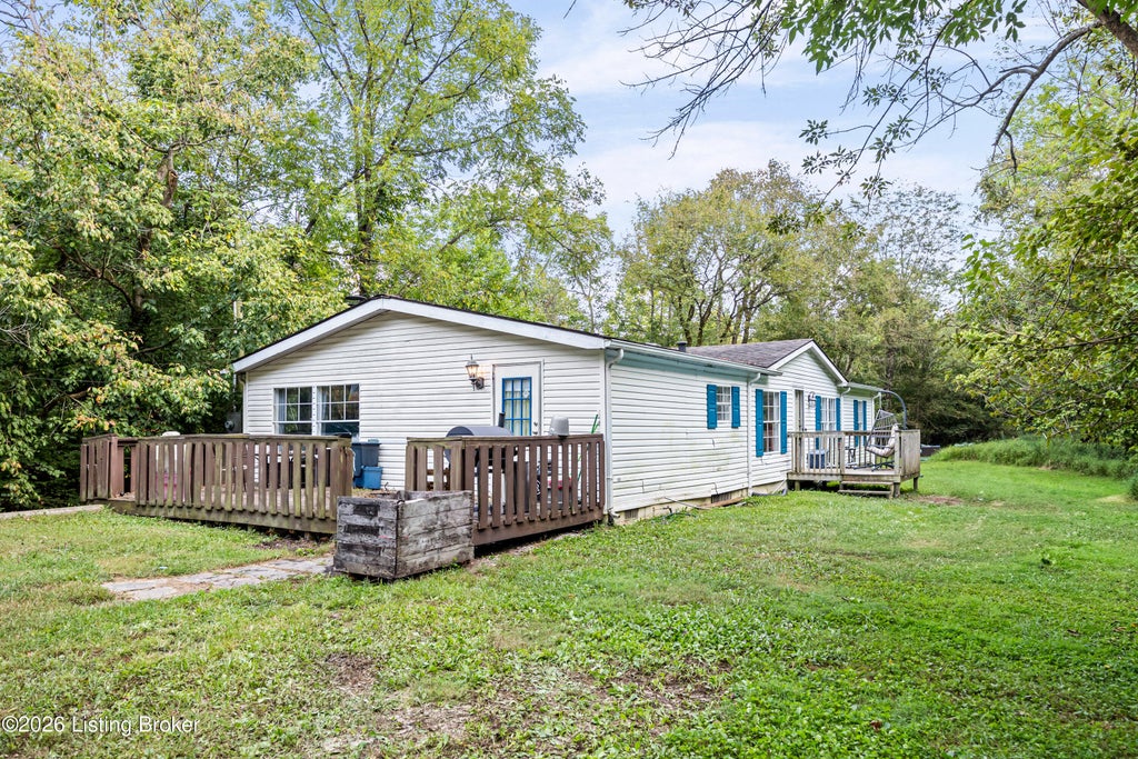 Photo of 1407 Pottershop Rd, Bardstown, KY 40004 (MLS # 1728513)