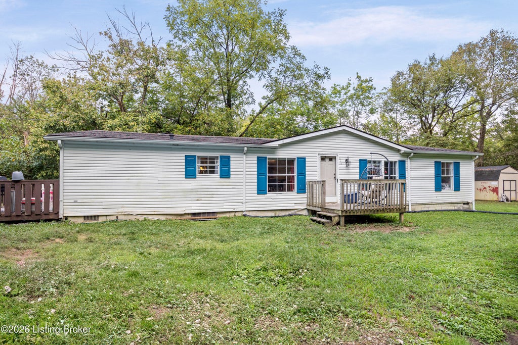 Photo of 1407 Pottershop Rd, Bardstown, KY 40004 (MLS # 1728513)