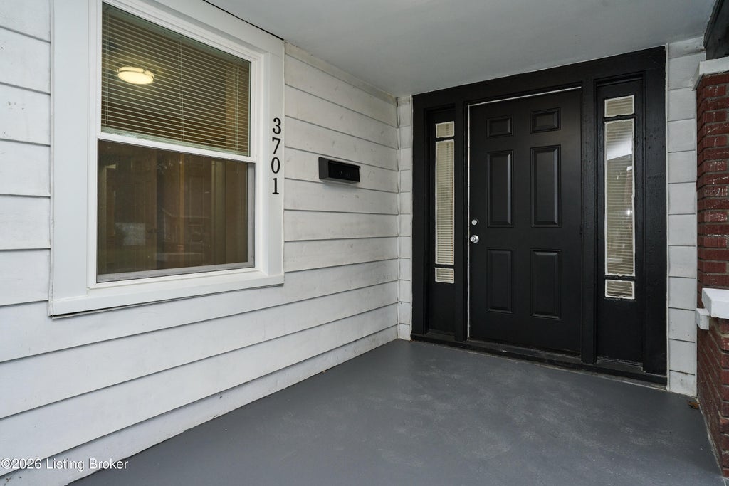 Photo of 3701 Kahlert Ave, Louisville, KY 40215 (MLS # 1729767)