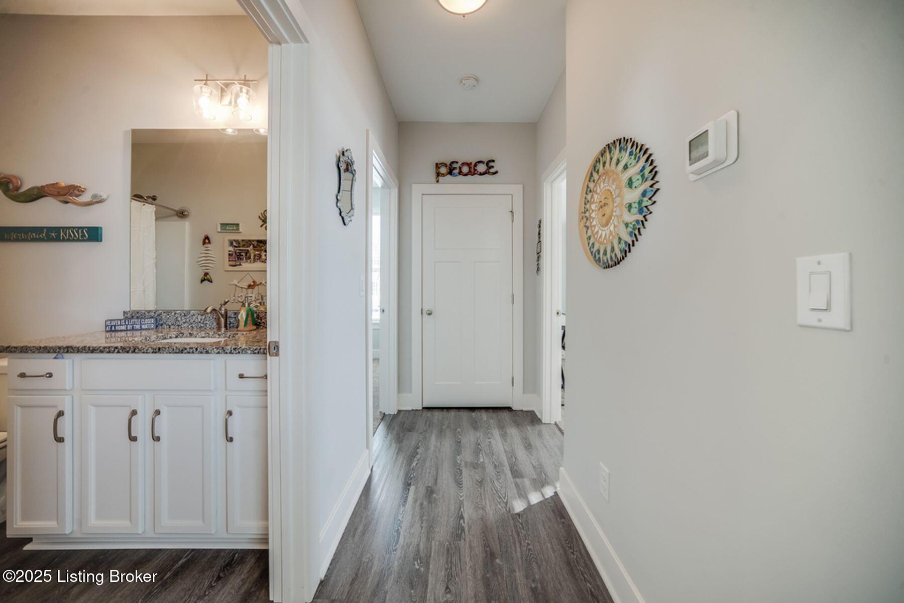 5007 Woodridge Lake Blvd, Louisville, Kentucky image 16
