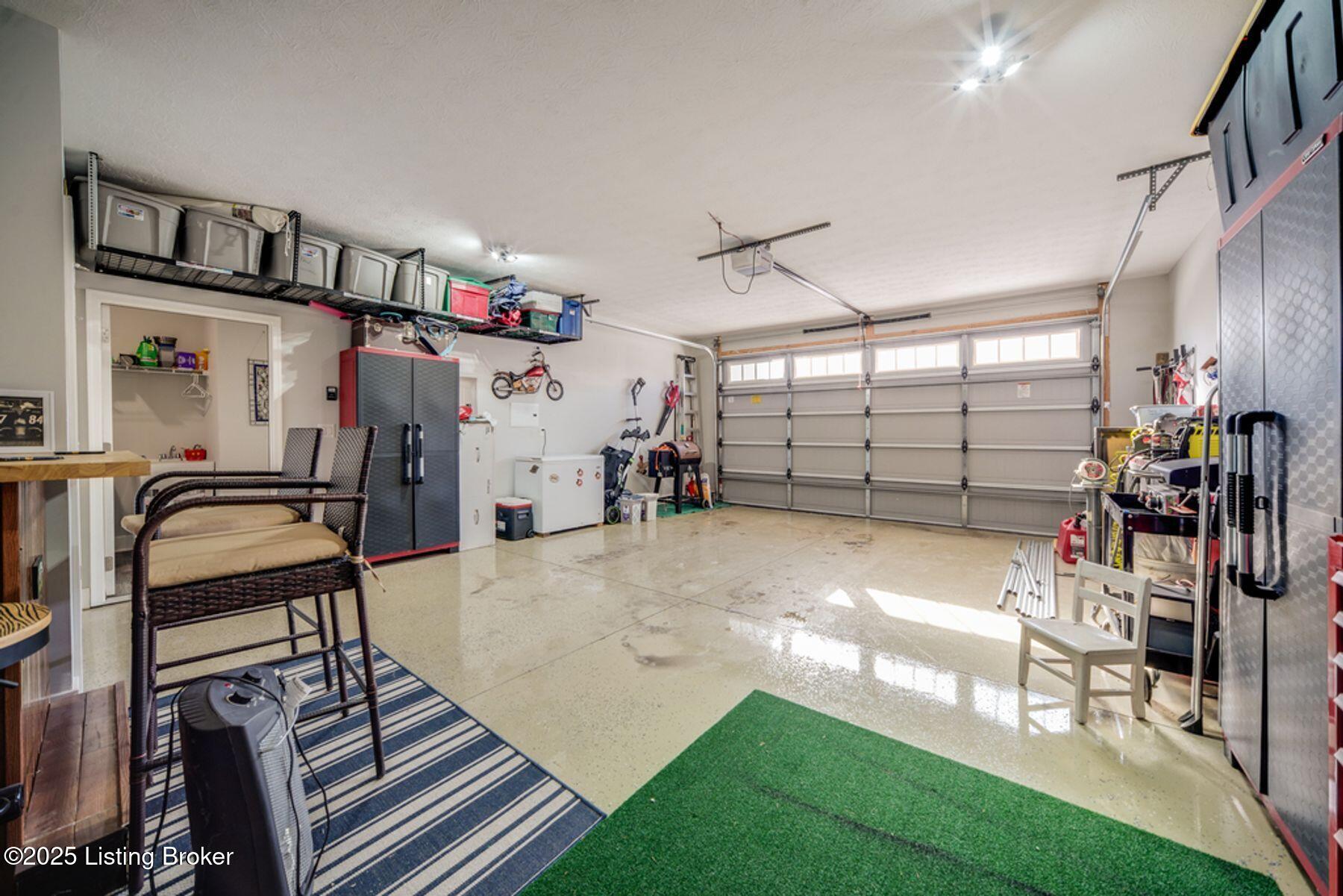 5007 Woodridge Lake Blvd, Louisville, Kentucky image 11