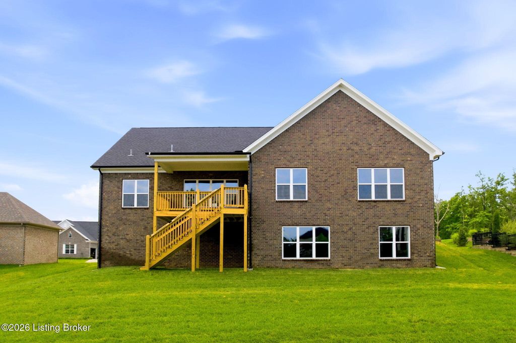 Photo of 2403 Grant Ridge Way, Louisville, KY 40023 (MLS # 1719195)