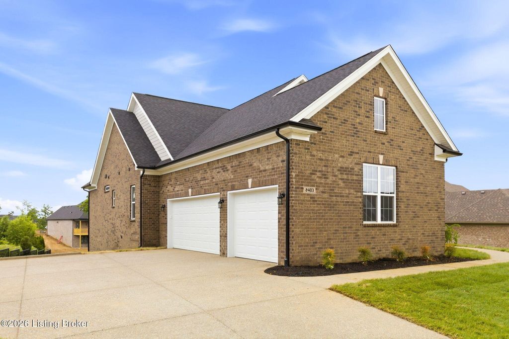 Photo of 2403 Grant Ridge Way, Louisville, KY 40023 (MLS # 1719195)