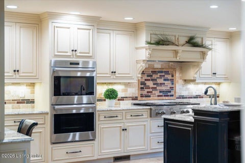 Tiny photo for 2 Stone Creek Park, Owensboro, KY 42303 (MLS # 1729385)