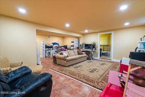 Tiny photo for 2 Stone Creek Park, Owensboro, KY 42303 (MLS # 1729385)