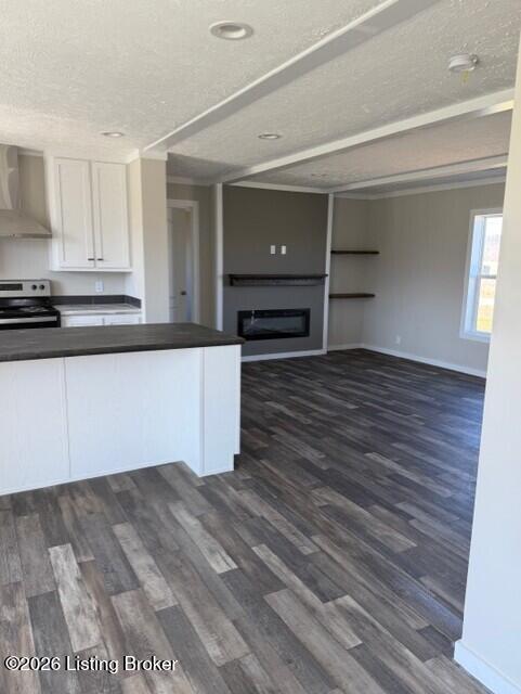 2055 Sulphur Springs Rd