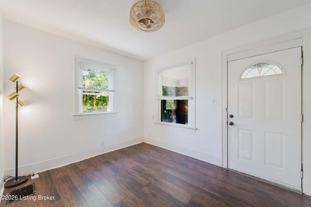 Photo of 108 Mohawk Ave, Louisville, KY 40214 (MLS # 1724752)