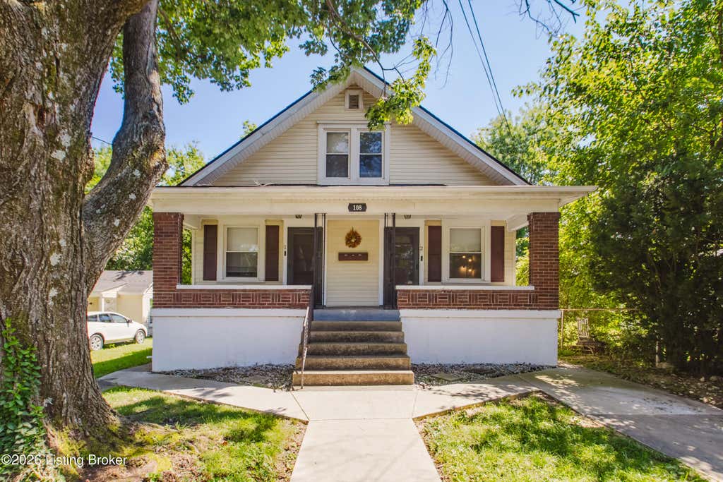 Photo of 108 Mohawk Ave, Louisville, KY 40214 (MLS # 1724752)