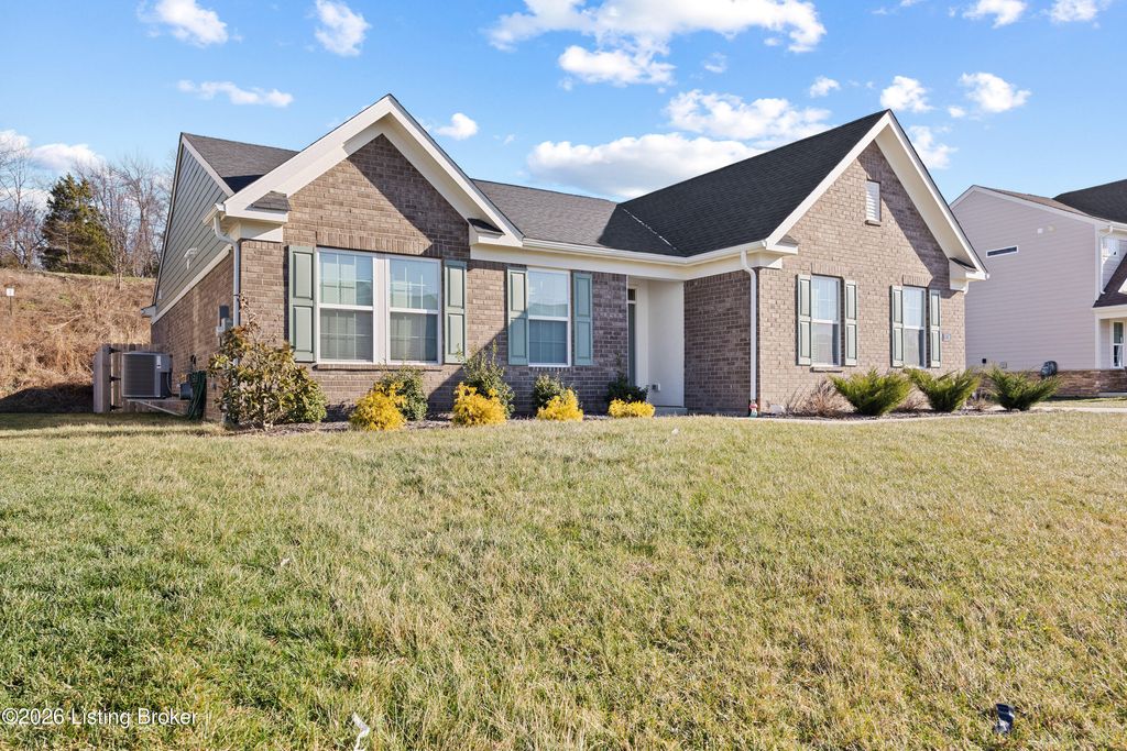 Photo of 2116 Quail Ridge Dr, La Grange, KY 40031 (MLS # 1706074)