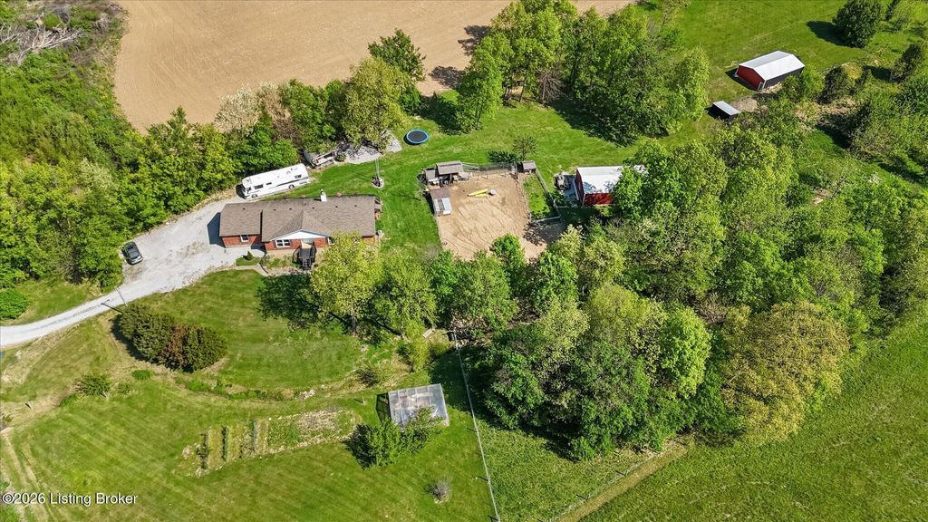 Photo of 455 Bethlehem Rd, Pleasureville, KY 40057 (MLS # 1715483)