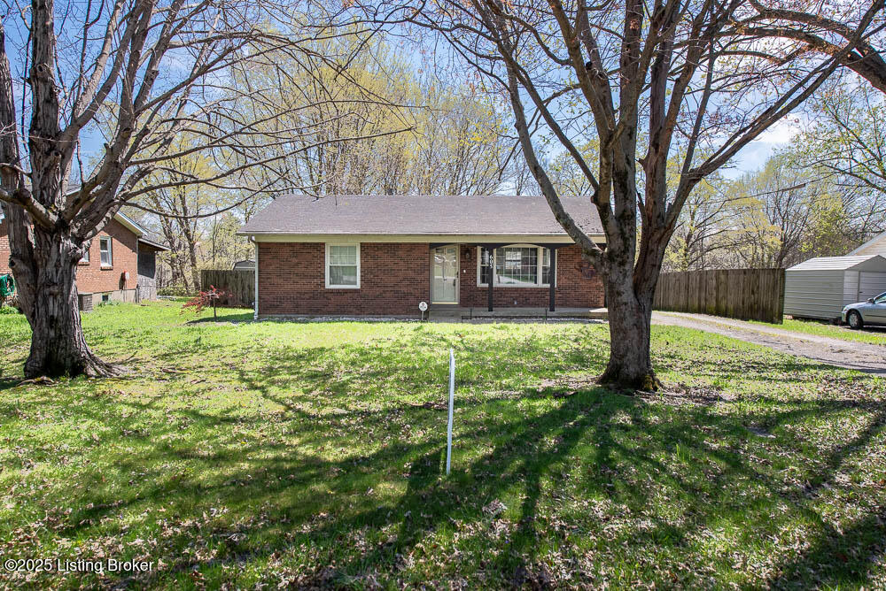 605 Lakeview Ave, La Grange, Kentucky image 3