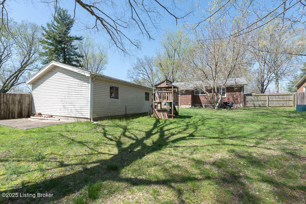605 Lakeview Ave, La Grange, Kentucky image 32