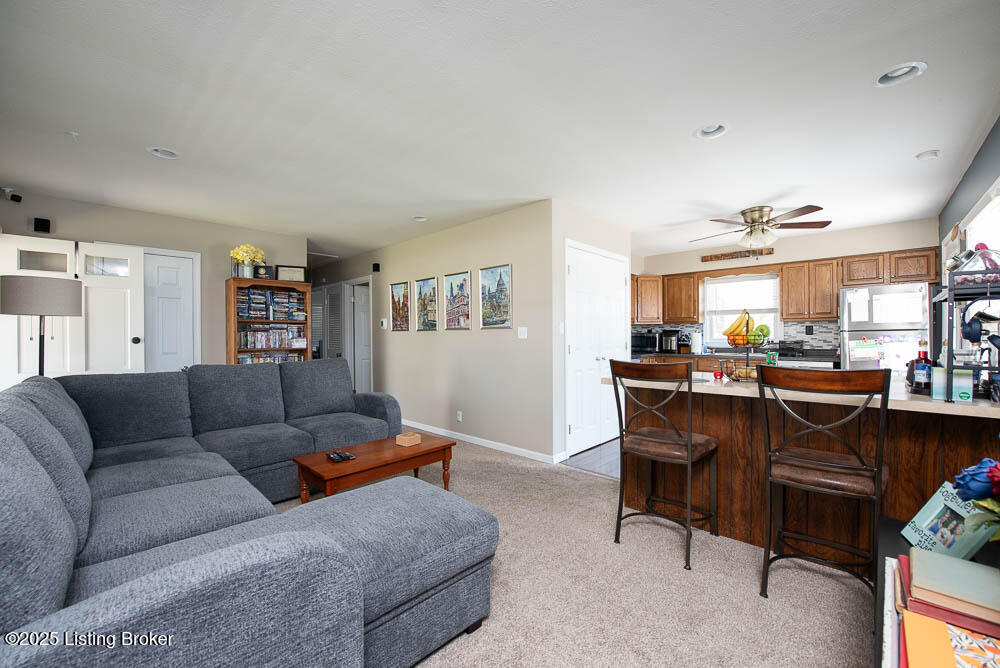 605 Lakeview Ave, La Grange, Kentucky image 10