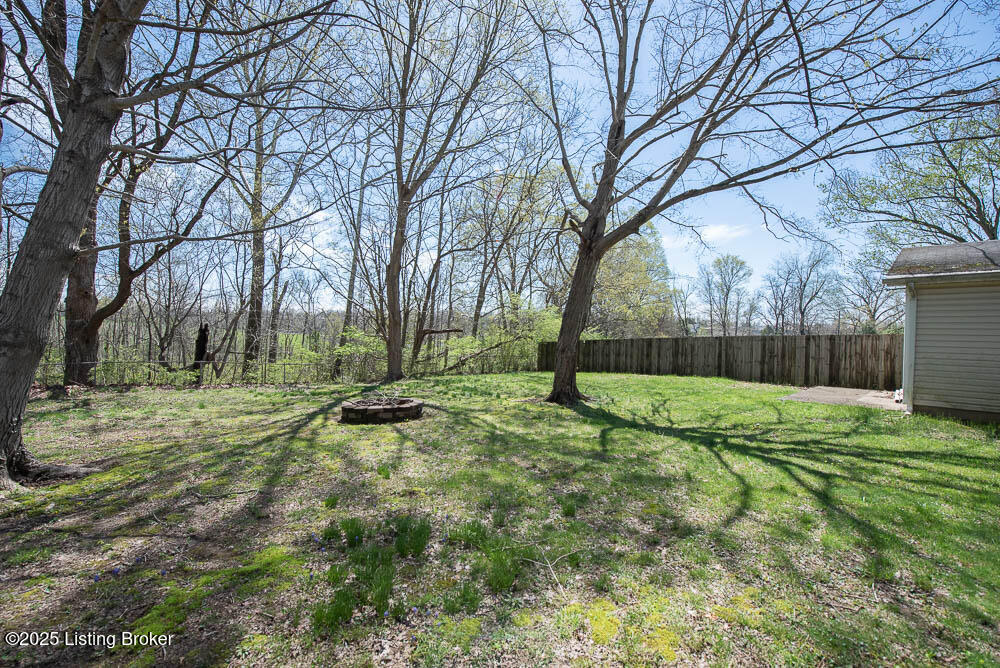 605 Lakeview Ave, La Grange, Kentucky image 33