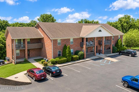 Apartment For Rent - 907 E Hackberry St #5<br/> Salem, IN 47167