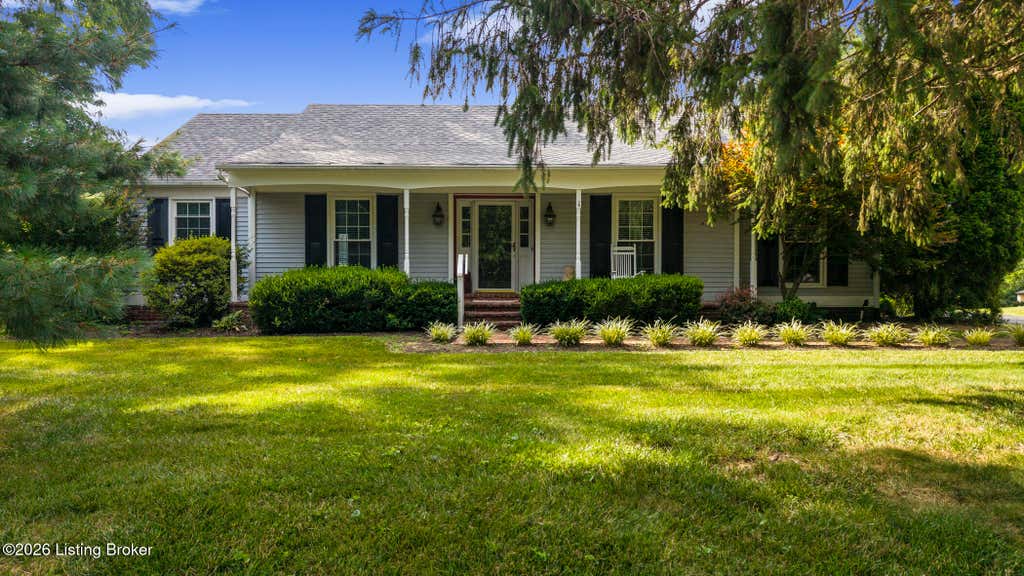 Photo of 13309 Settlers Point Trail, Goshen, KY 40026 (MLS # 1722936)