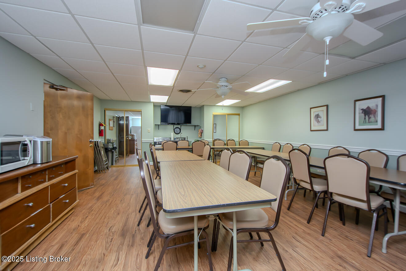 3030 Breckenridge Ln #APT 410, Louisville, Kentucky image 42