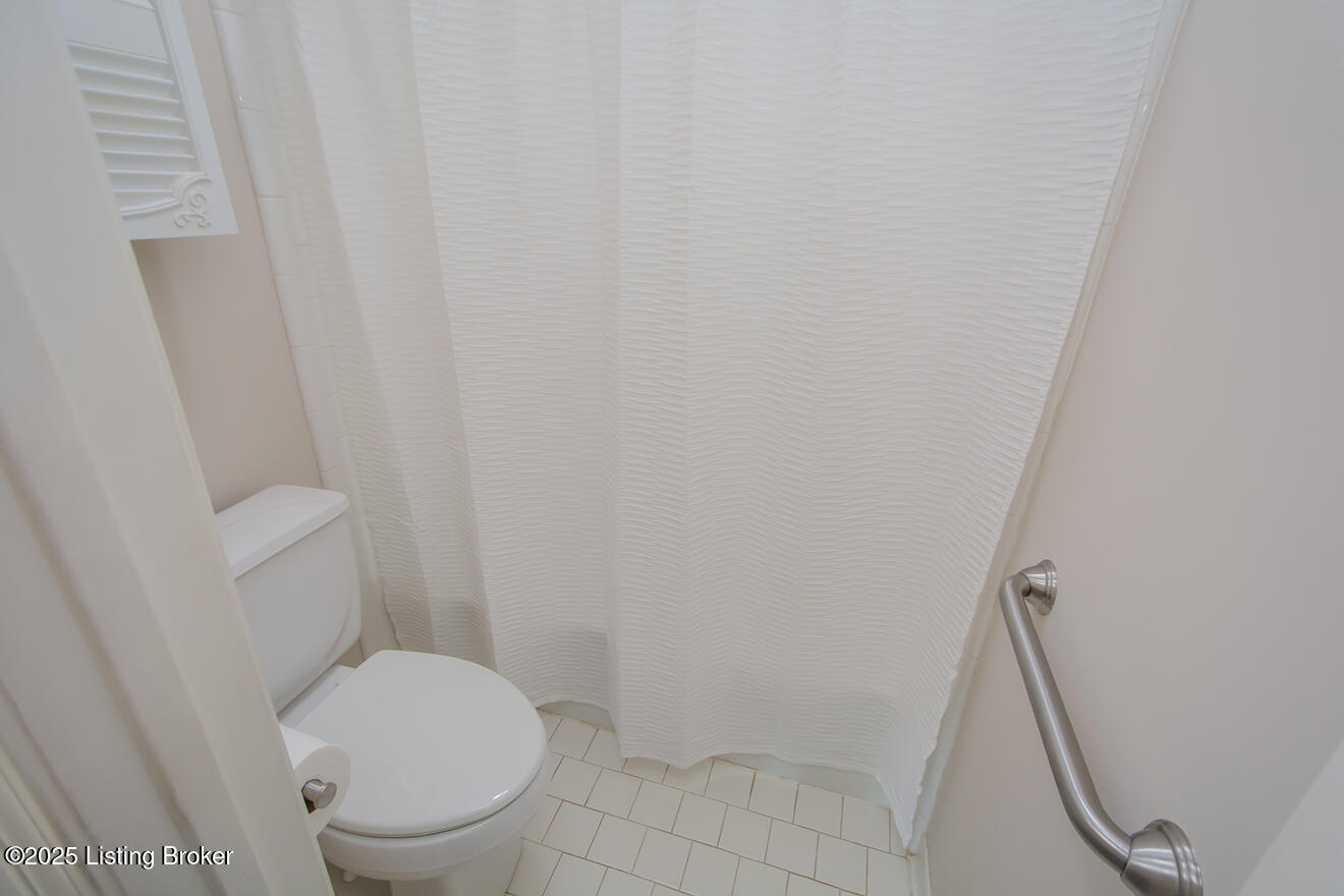 3030 Breckenridge Ln #APT 410, Louisville, Kentucky image 29