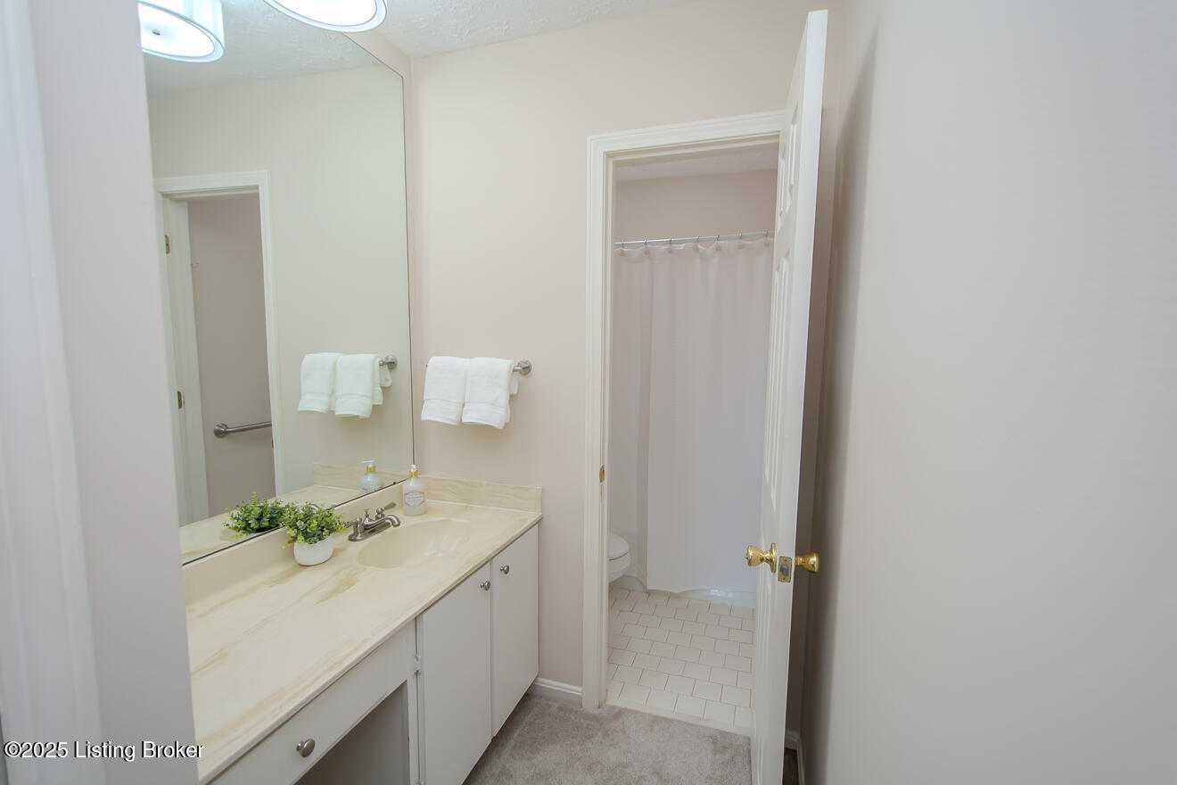 3030 Breckenridge Ln #APT 410, Louisville, Kentucky image 5