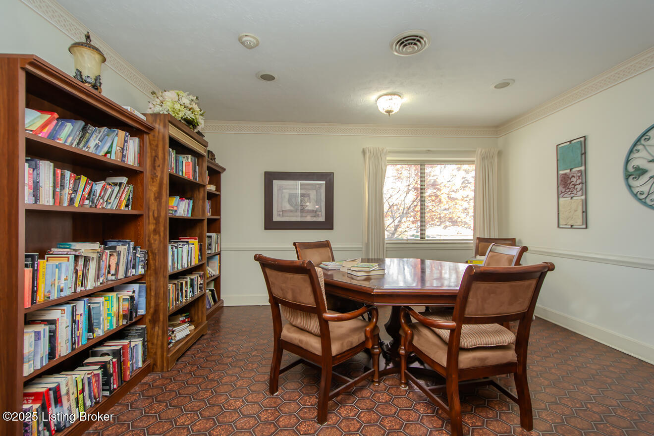 3030 Breckenridge Ln #APT 410, Louisville, Kentucky image 46