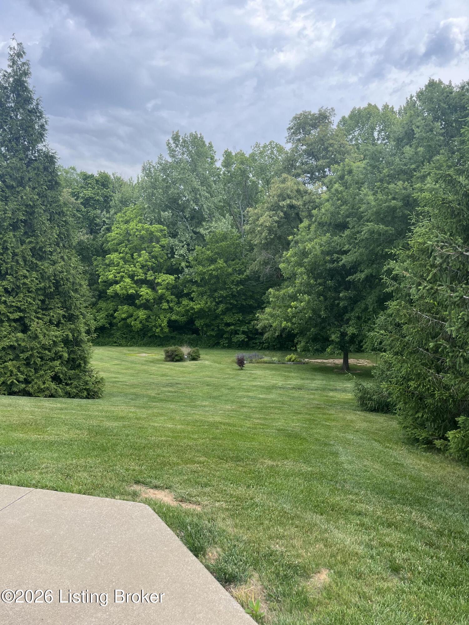 330 Stonebriar Dr