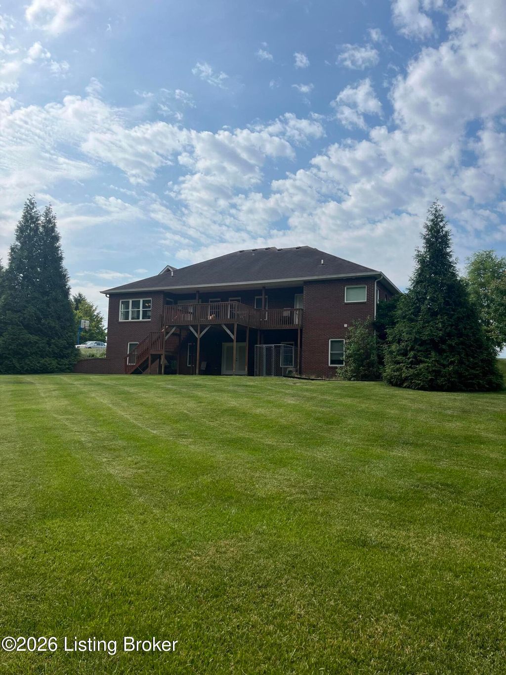 Photo of 330 Stonebriar Dr, Elizabethtown, KY 42701 (MLS # 1717862)