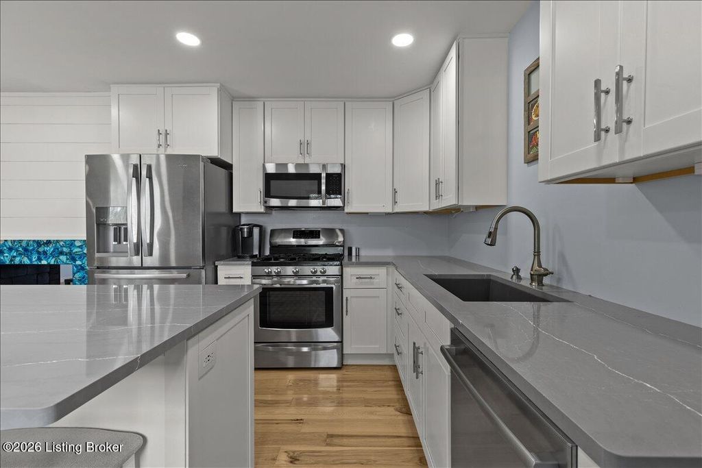 Photo of 3901 Carriage Hill Dr, Crestwood, KY 40014 (MLS # 1714738)