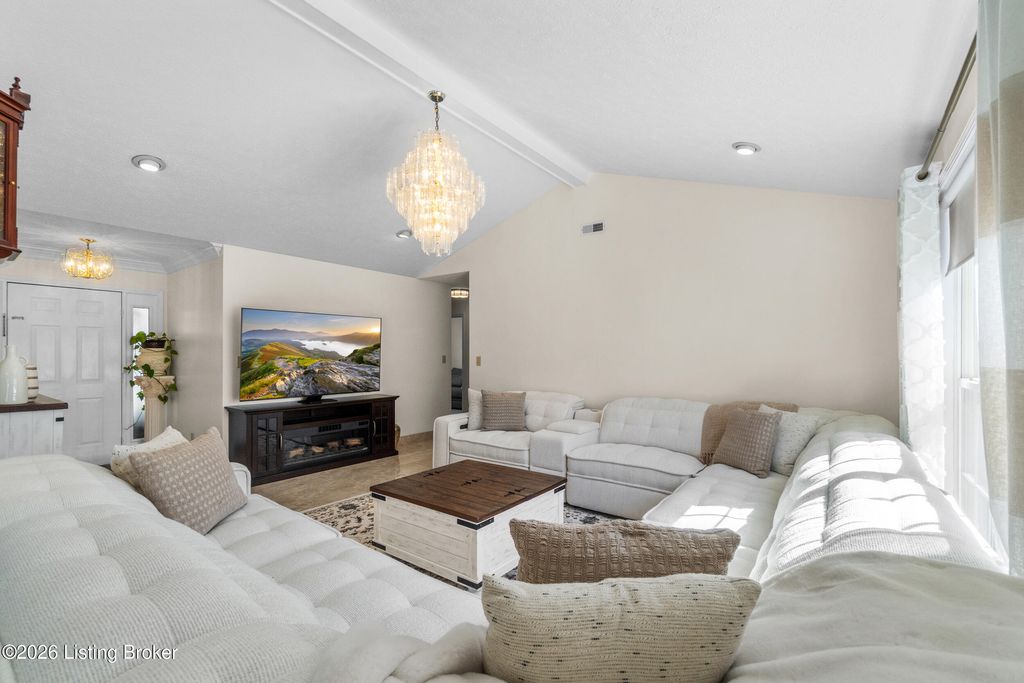 Photo of 5214 Plume Dr, Louisville, KY 40258 (MLS # 1709796)