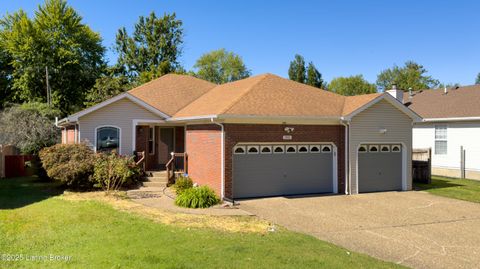 Photo of 7802 Appleview Ln, Louisville, KY 40228 (MLS # 1700474) Photo of 7802 Appleview Ln, Louisville, KY 40228 (MLS # 1700474)