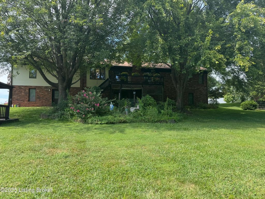 Photo of 7218 Sunset Ln, Crestwood, KY 40014 (MLS # 1695639)