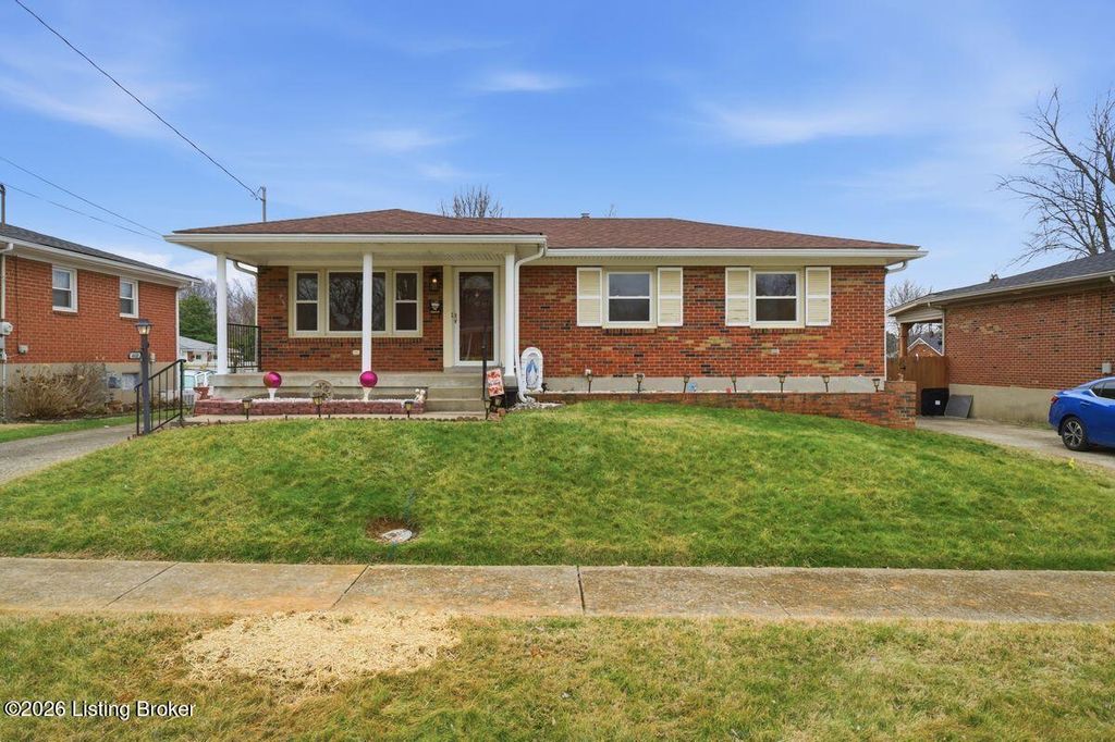 Photo of 4410 Kurtz Ave, Louisville, KY 40229 (MLS # 1703650)