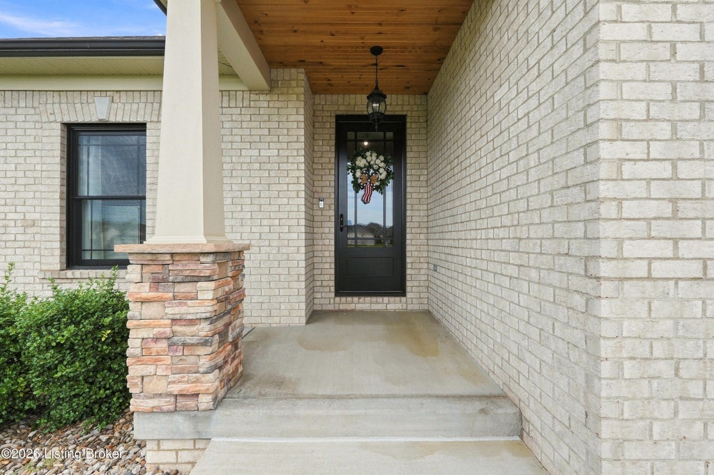 Photo of 151 Remington Dr, Bardstown, KY 40004 (MLS # 1727141)