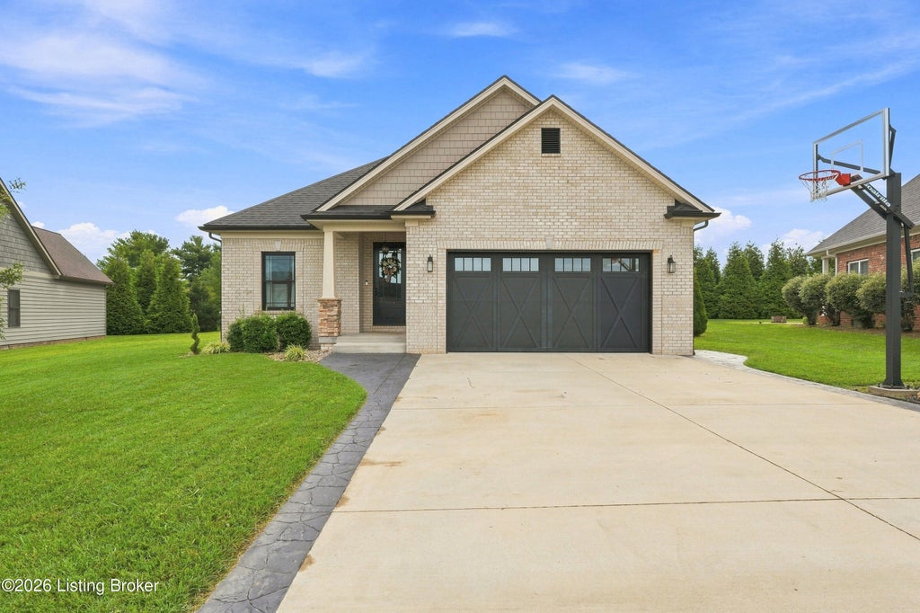 Photo of 151 Remington Dr, Bardstown, KY 40004 (MLS # 1727141)