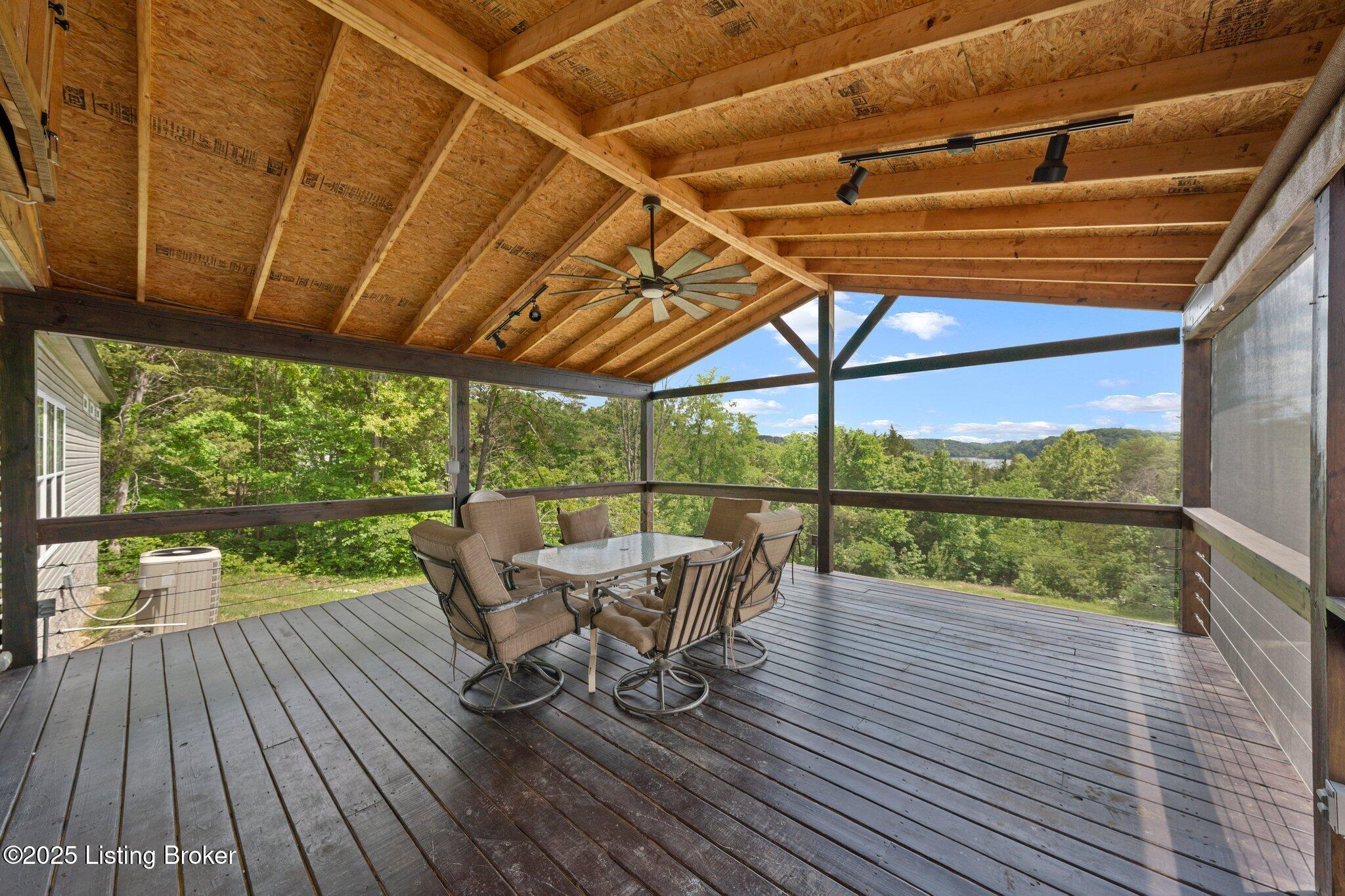 702 Lakeview Cir, Clarkson, Pennsylvania image 6