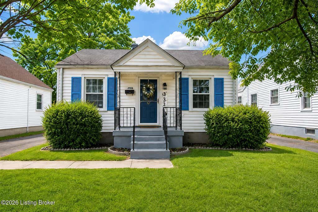 Photo of 1406 Lillian Ave, Louisville, KY 40208 (MLS # 1726485)