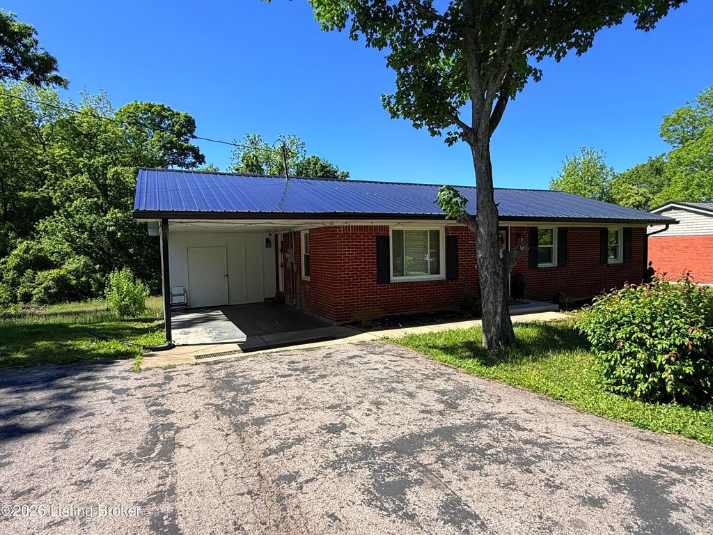 Photo of 277 Pinewood Dr, Radcliff, KY 40160 (MLS # 1717166)