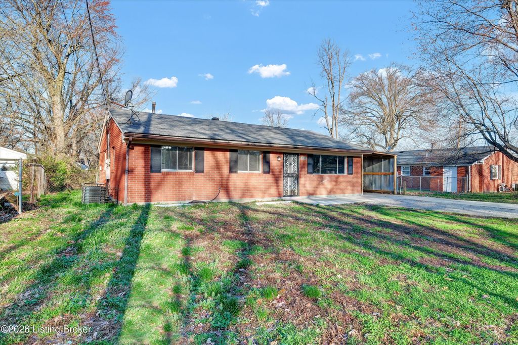 Photo of 5402 Rustic Way, Louisville, KY 40218 (MLS # 1711365)