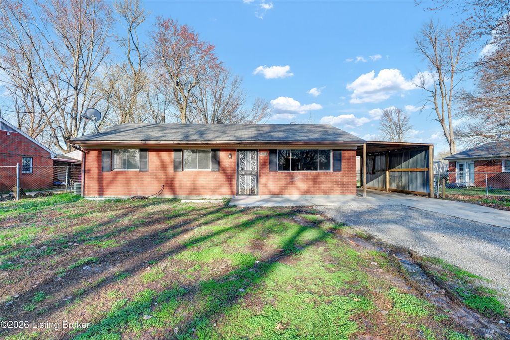 Photo of 5402 Rustic Way, Louisville, KY 40218 (MLS # 1711365)