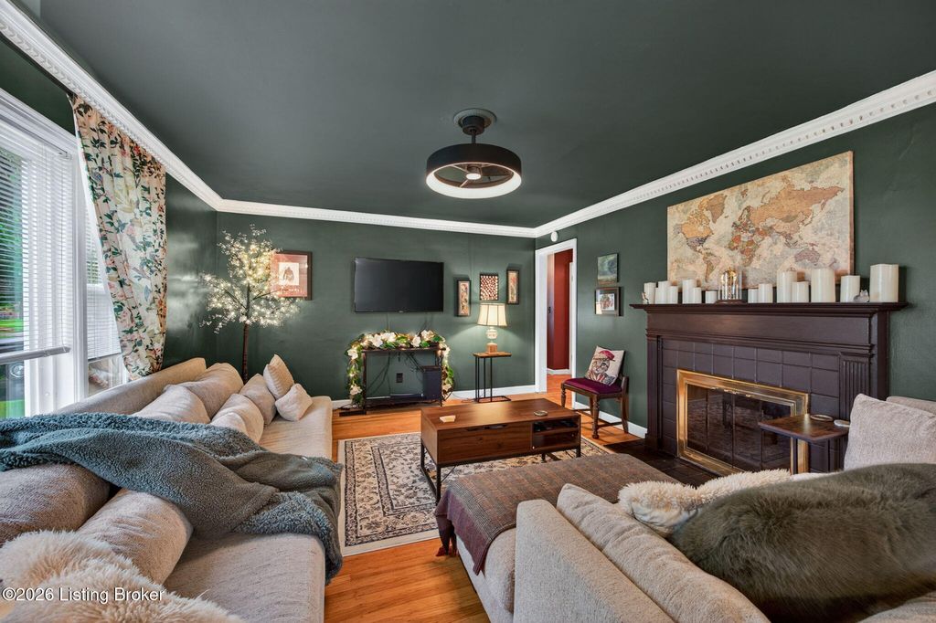 Photo of 2617 Meadow Dr, Louisville, KY 40220 (MLS # 1718946)