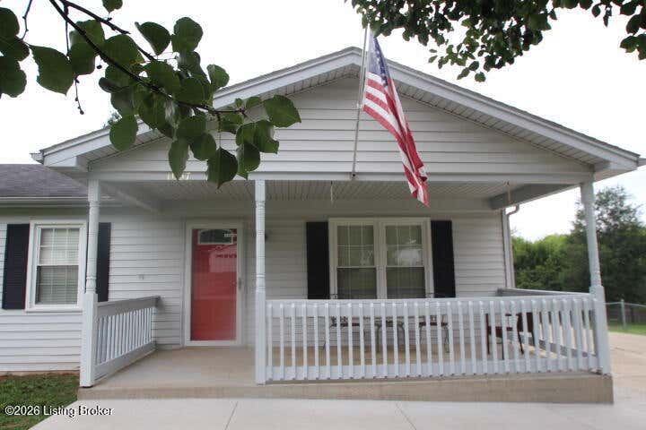 Photo of 1037 David Dr, Lawrenceburg, KY 40342 (MLS # 1724602)