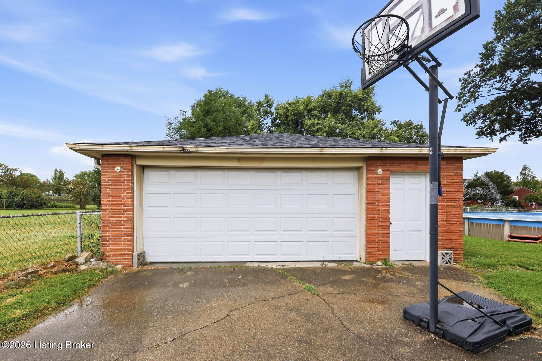 8100 Cedar Brook Dr