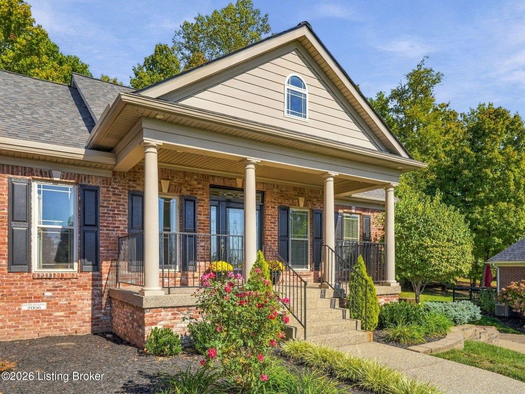 Photo of 403 Wood Springs Rd, La Grange, KY 40031 (MLS # 1731947)