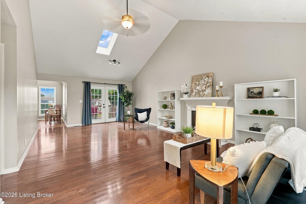 Photo of 4914 Bova Way, Louisville, KY 40291 (MLS # 1733000)