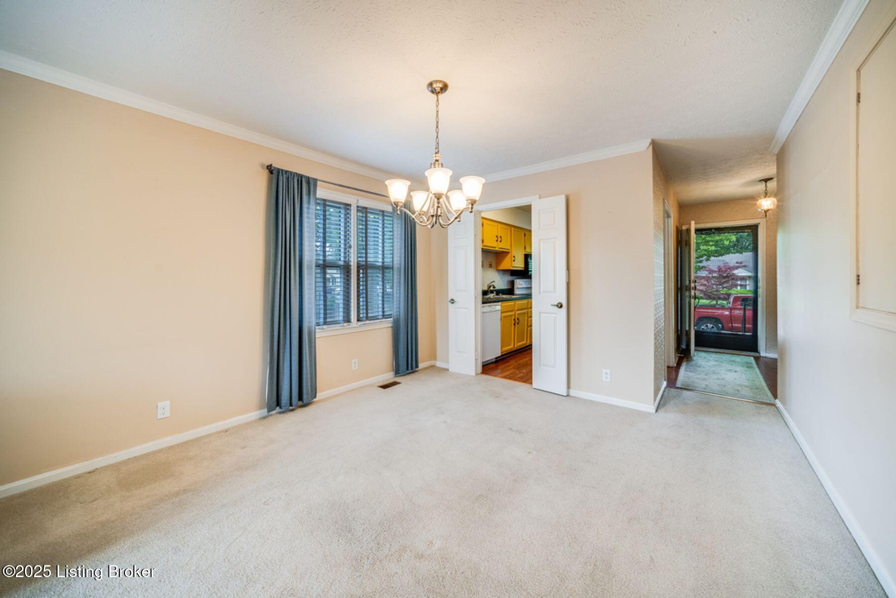 905 Loveall Ln, Louisville, Kentucky image 5