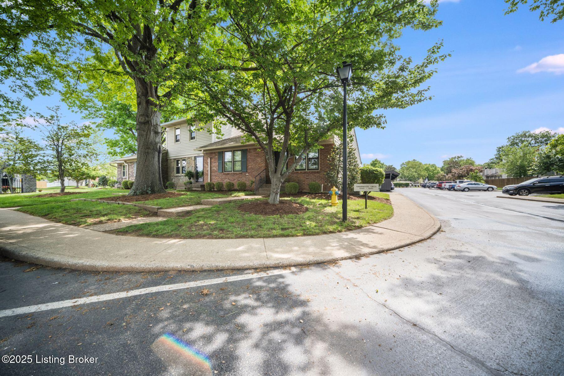 905 Loveall Ln, Louisville, Kentucky image 24