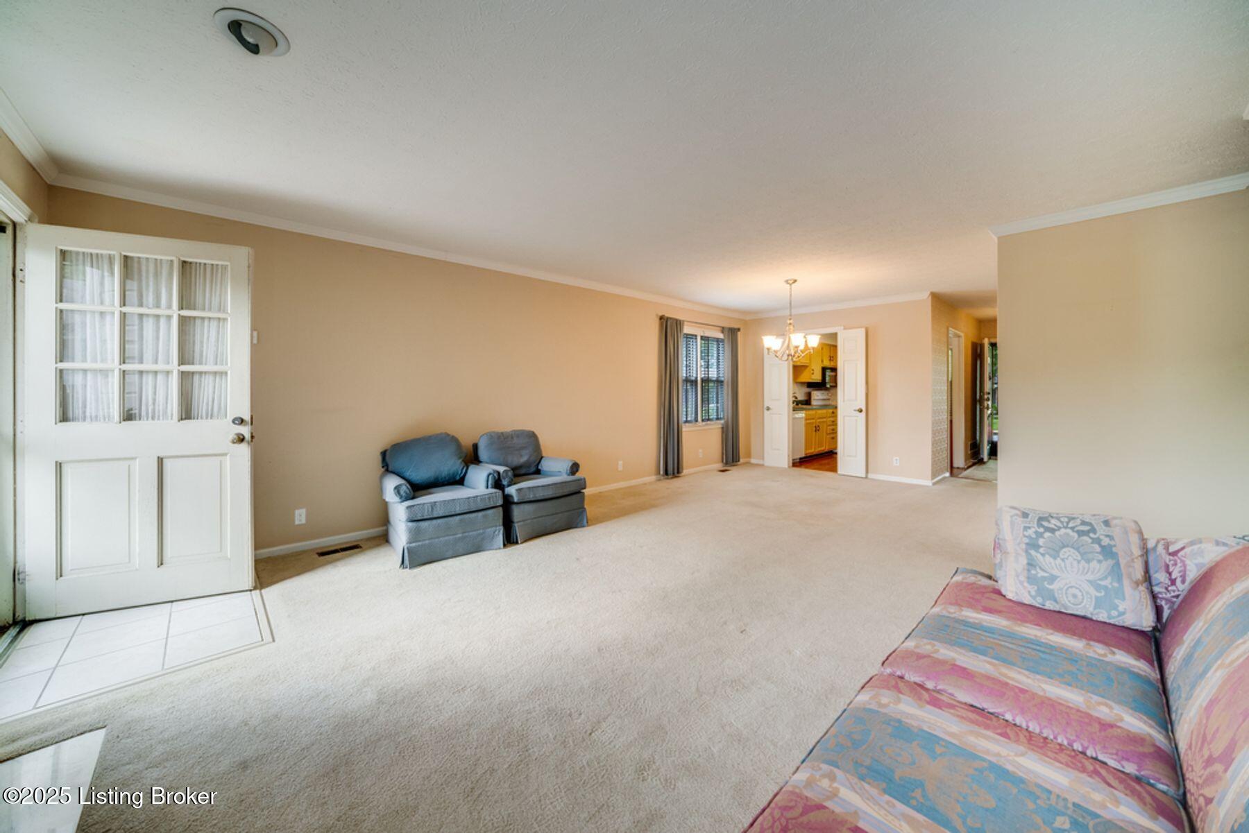 905 Loveall Ln, Louisville, Kentucky image 7