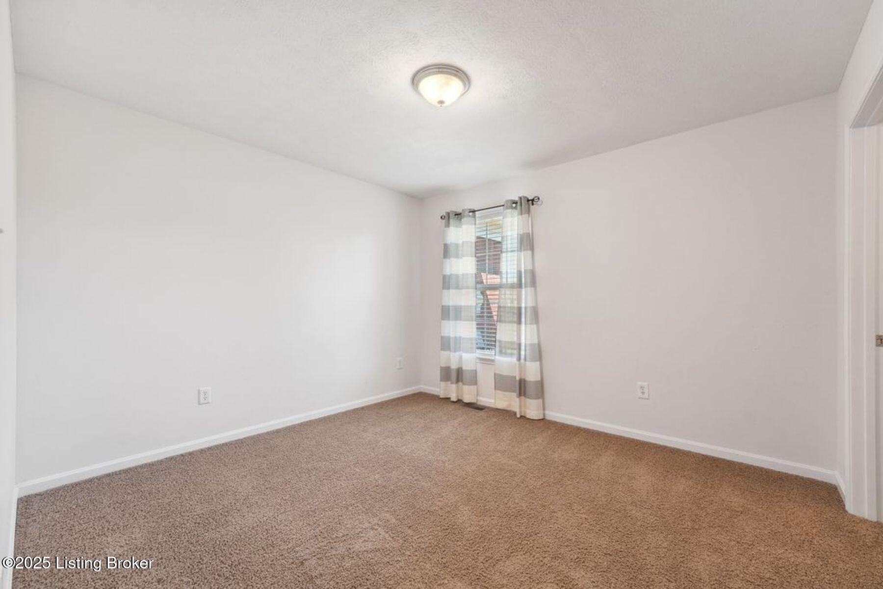 9903 Valley Farms Blvd, Louisville, Kentucky image 22