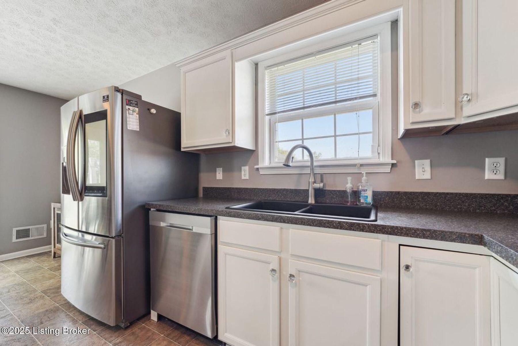 9903 Valley Farms Blvd, Louisville, Kentucky image 12
