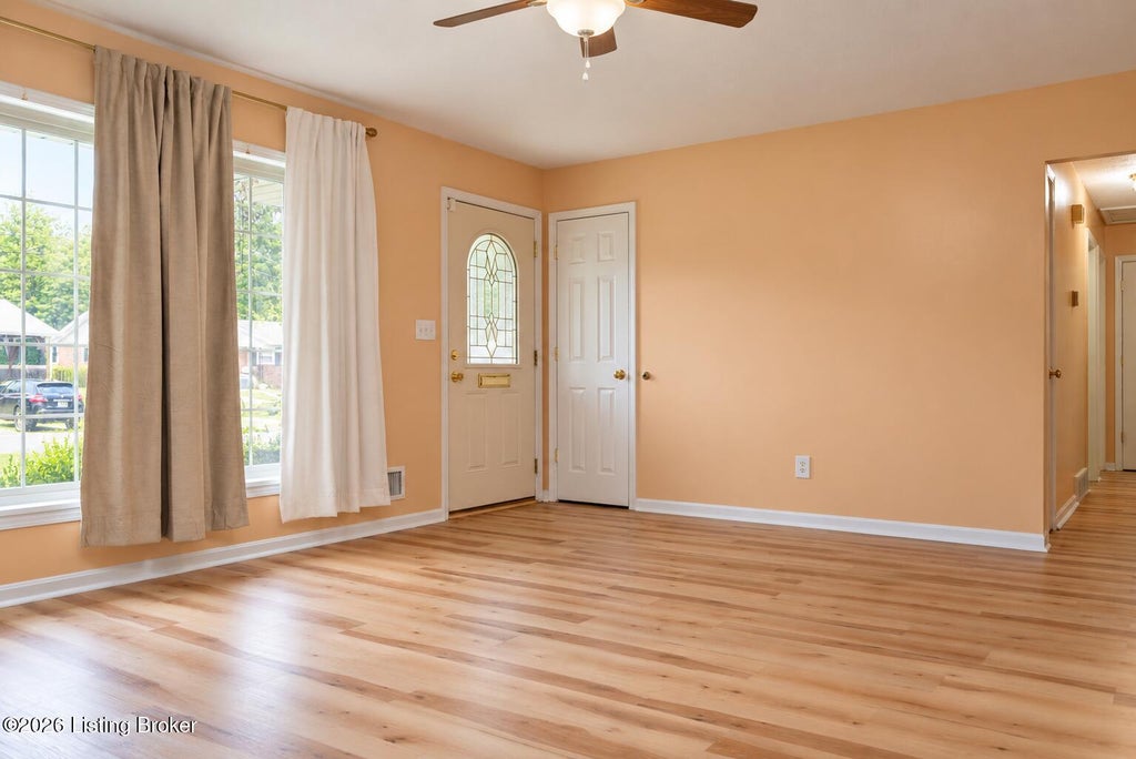 Photo of 7209 Lawnside Dr, Louisville, KY 40214 (MLS # 1730384)